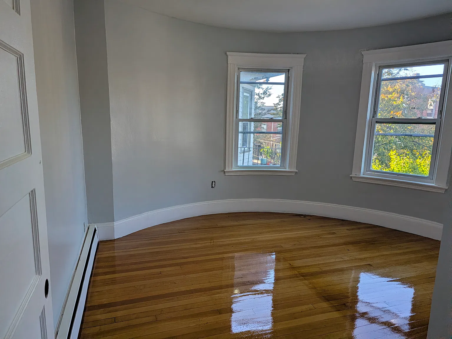 4 bed, 1400 sqft, $3,300 — Photo 3