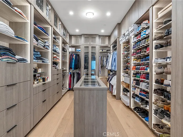 5050 Arundel Dr — Photo 41