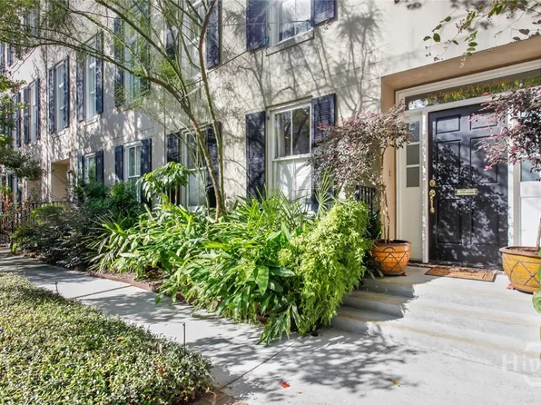 519 Tattnall St, Savannah, GA 31401