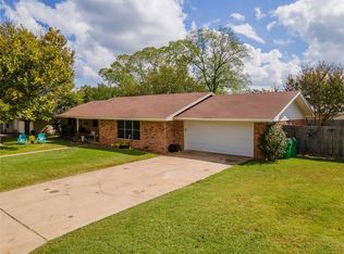 1340 Lockwood St, Stephenville, TX 76401