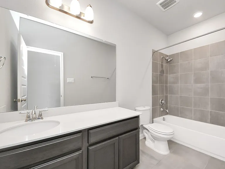 518 Ellwood Terrace Ln — Photo 26