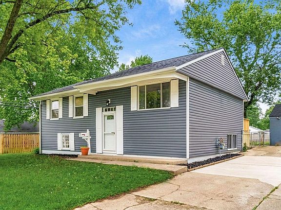 3rd image of 543 Knights Ave
