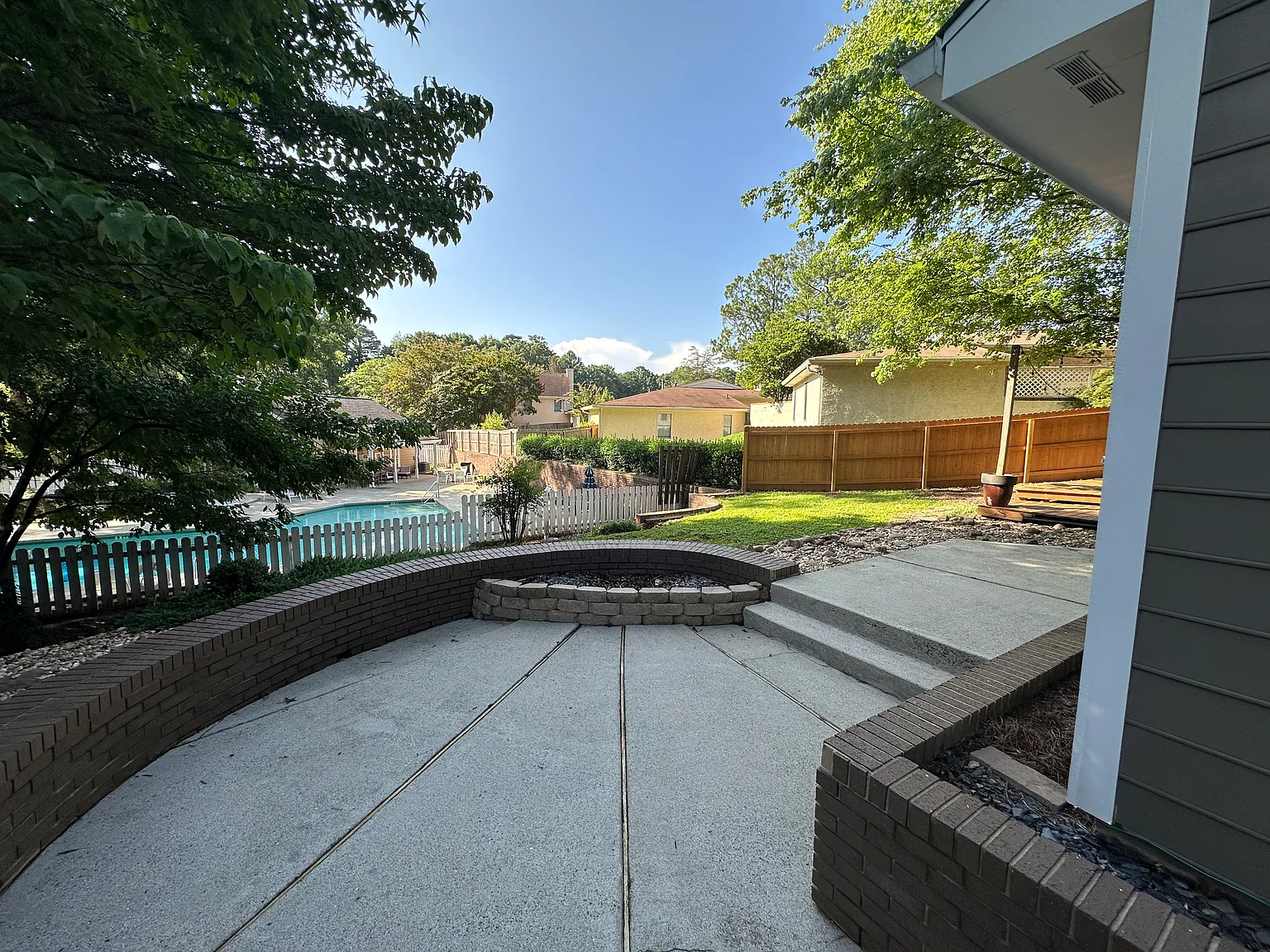 4595 Village Oaks Cir — Photo 4
