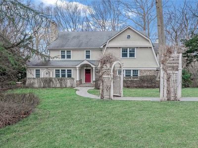 19 Rockwood Road E, Plandome, NY, 11030