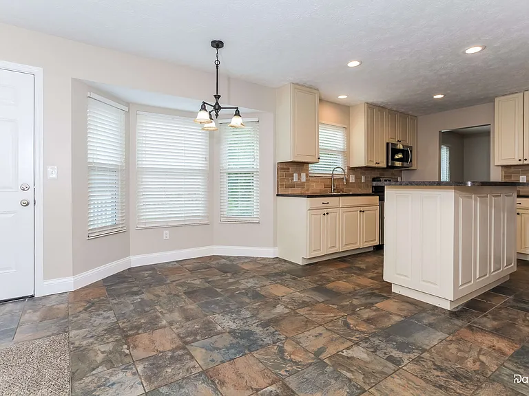 1173 McDonogh Dr — Photo 4