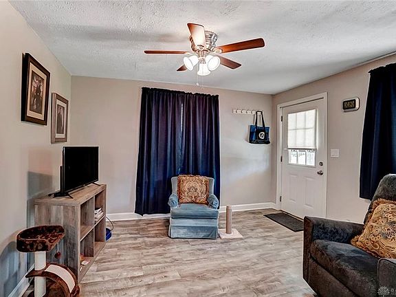 2nd image of 2837 Gaylord Ave