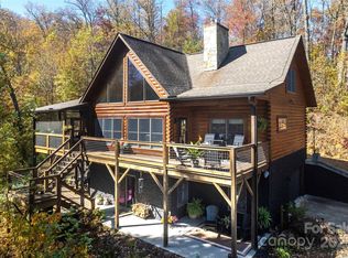 905 Jay Bird Dr, Sylva, NC 28779