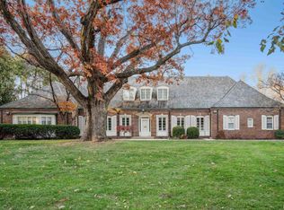 500 54th St #A, Moline, IL 61265