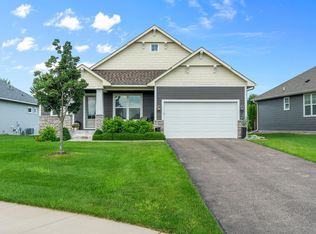 9096 Jade Cir N, Lake Elmo, MN 55042