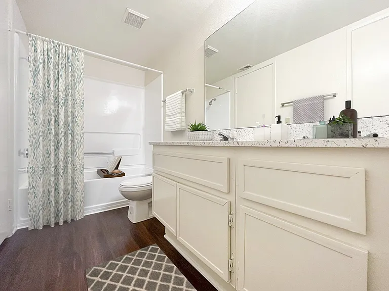Azul Apartments — Photo 21