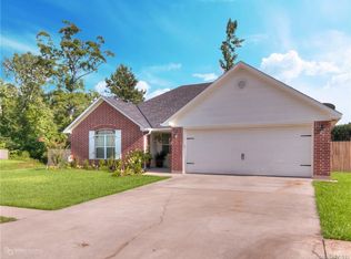 421 Cross Dr, Haughton, LA 71037