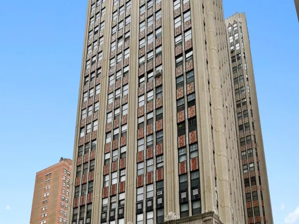 1640 E 50th St APT 5B, Chicago, IL 60615