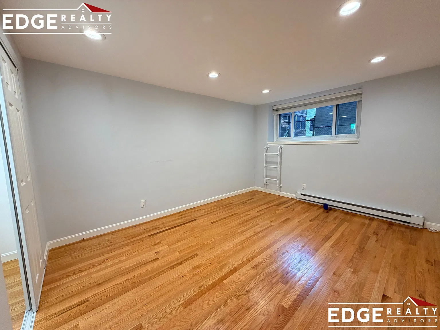 2 bed, 1.0 bath, $2,900 — Photo 4