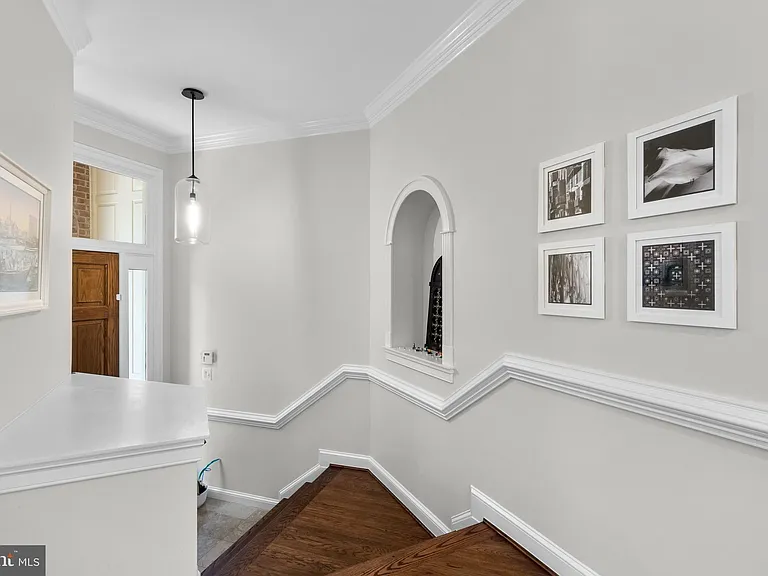 1532 Hampton Hill Cir — Photo 3