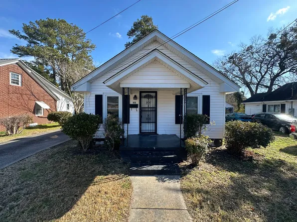 1302 Highland Ave, Elizabeth City, NC 27909