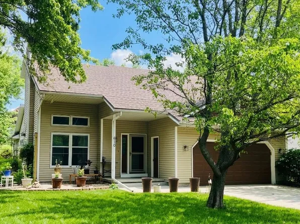 610 Nordic Trl, Stoughton, WI 53589