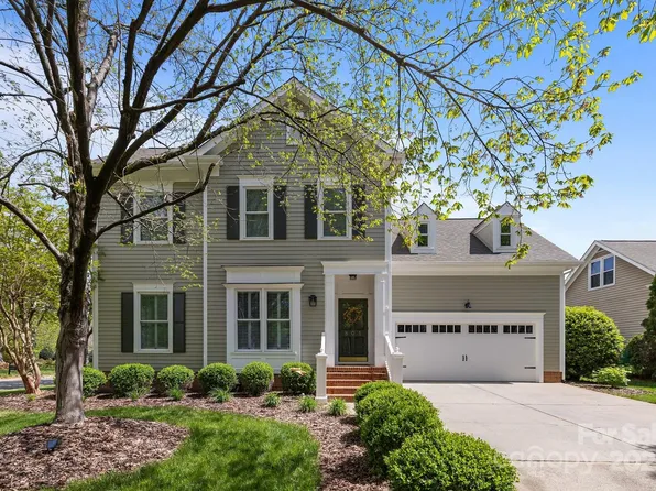 801 Celbridge Ct, Charlotte, NC 28270