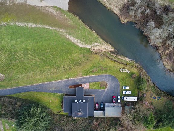 3rd image of 8944 Old Hwy 99 SE