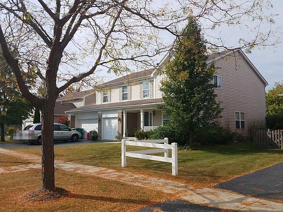 3rd image of 1364 Windsor Ln
