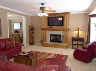 465 N Singletree St, Olathe, KS 66061