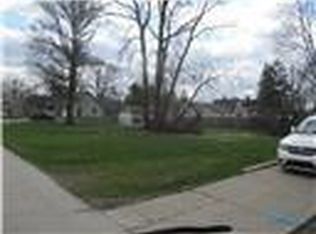 2057 W Baywood Dr, Oregon, OH 43616