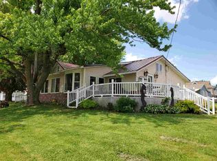 315 S Pine St, West Union, IA 52175