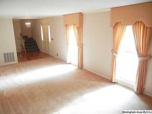 5th image of 748 Twin Branch Dr