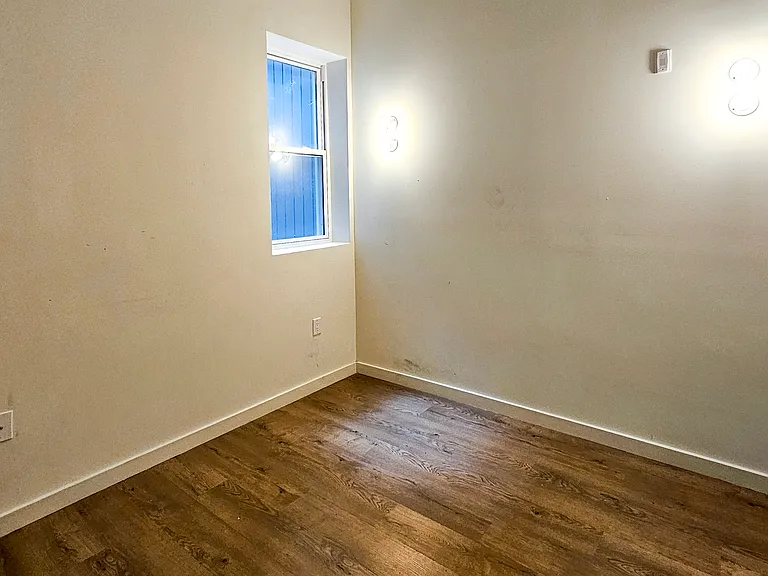 619 N 35th St #102 — Photo 8