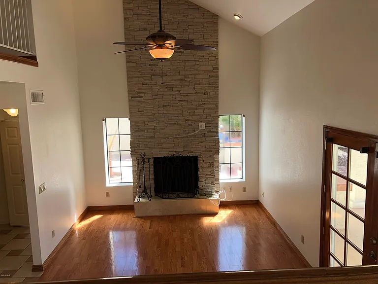 16226 S 37th Way — Photo 12
