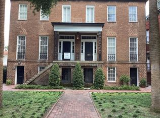 224 E Huntingdon St, Savannah, GA 31401