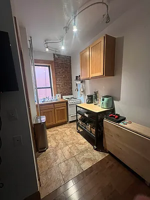 Rented by Compass | media 14