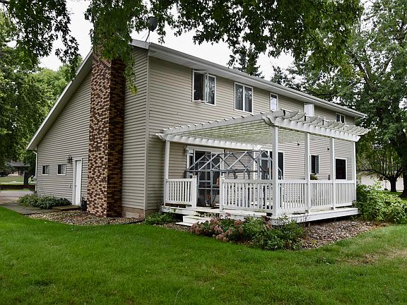 4th image of 107 Circle Dr