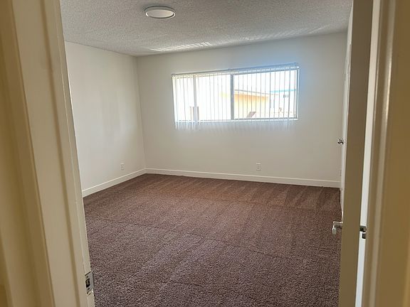 5th image of 4055 W 138th St APT B