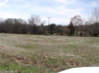 1483 Yadkin Valley Rd, Advance, NC 27006