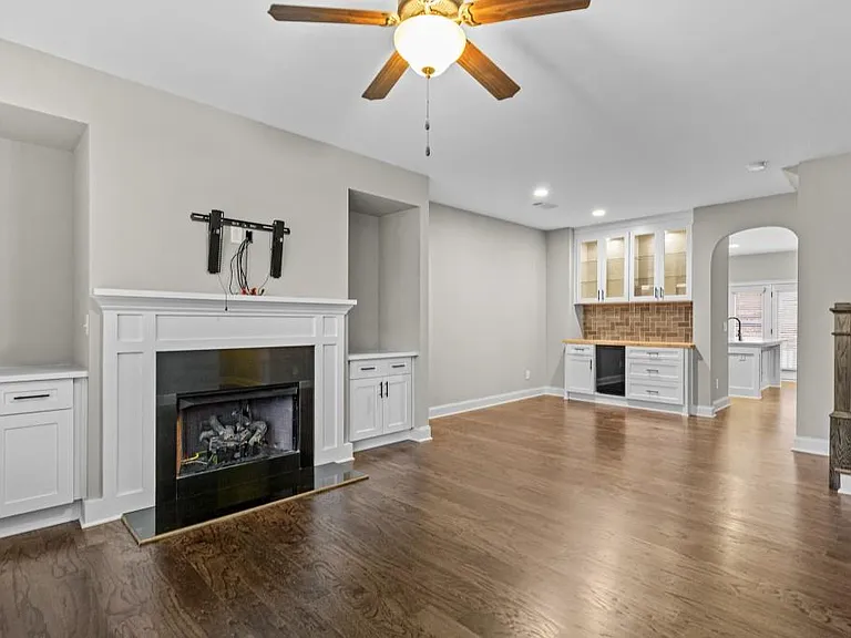 3209 Hallmark Ln — Photo 18