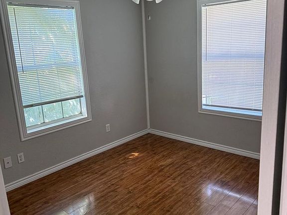 2nd image of 728 Atlanta Ave
