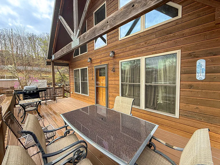 1730 Yacht Club Dr — Photo 1