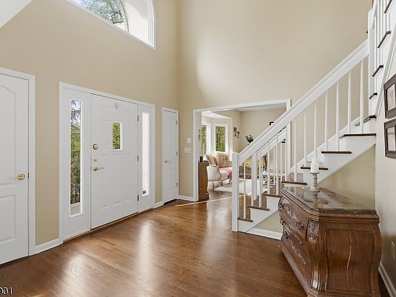 5th image of 8 Clearview Rd
