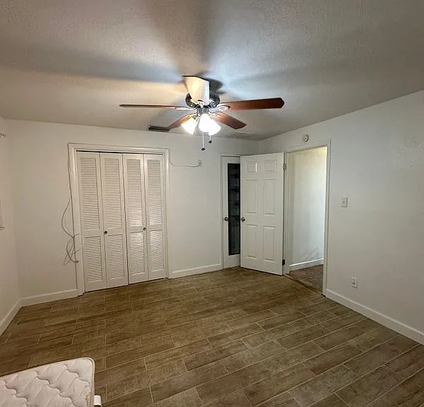 2308 Shelley St — Photo 8