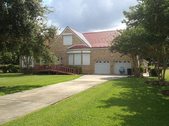 2nd image of 2514 S Bayou Dr