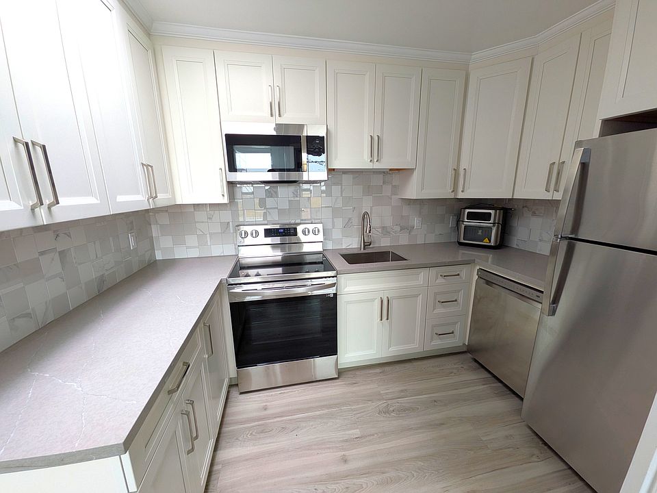 1st image of 2330 48th Ave APT 1