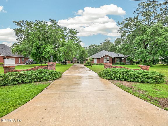 3rd image of 4237 RAINTREE Drive