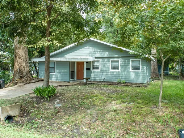 421 E Park St, Alvin, TX 77511