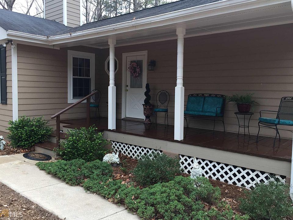 1st image of 328 W River Bend Dr