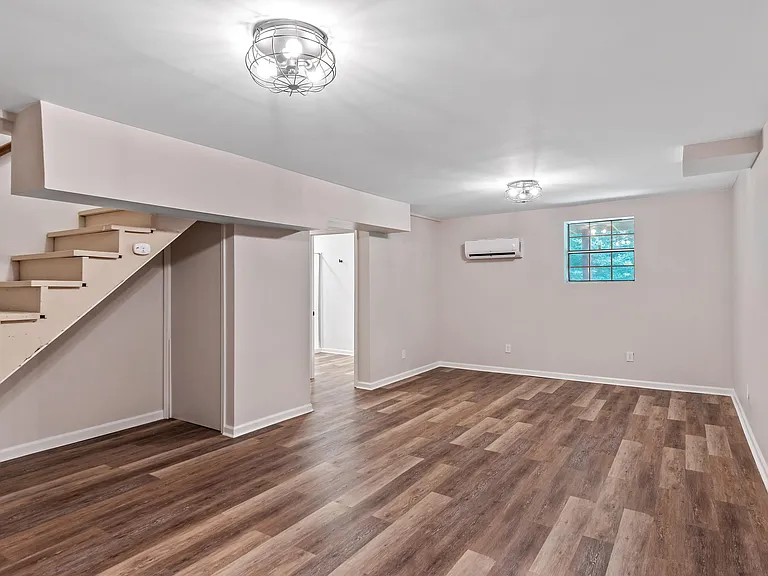 7830 Cove Ridge Dr — Photo 31