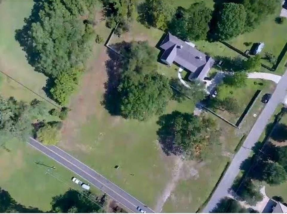 2nd image of B 1 Highland Rd