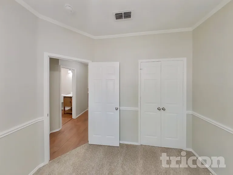 2520 Clovermeadow Dr — Photo 12