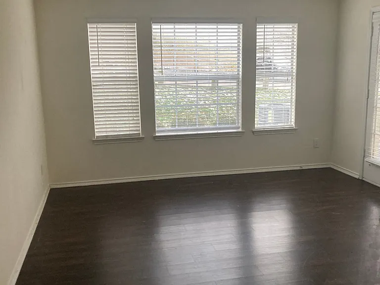 Dover Farms Apartments — Photo 32