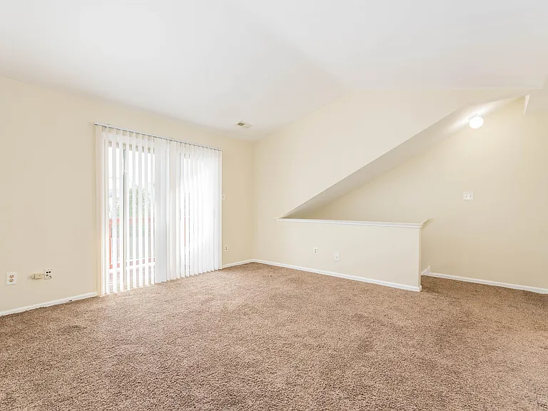 514 Cascade Ct #1 — Photo 13
