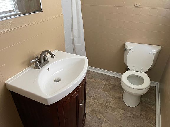5th image of 212 N Dellview Dr